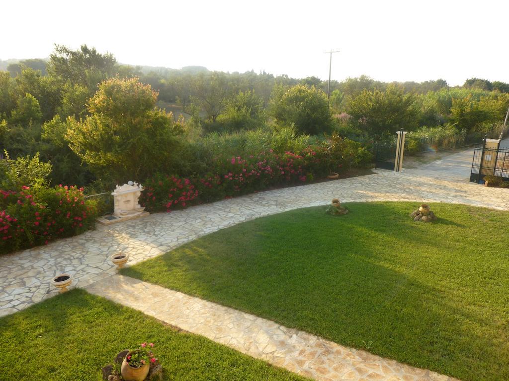 Jolie Corfu Villa